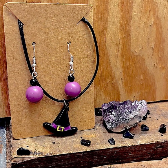 🖤 BOGO 🖤 Witches talisman Necklace & Earring 🔮 SET 🔮 Halloween Witch Hat - Picture 1 of 6